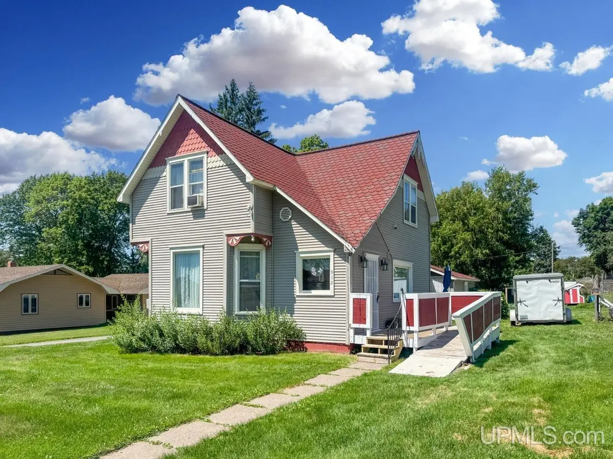 912 Crystal, Crystal Falls, MI 49920 - #1