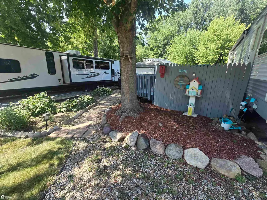 10001 Goodall #62, Durand, MI 48429 - #2