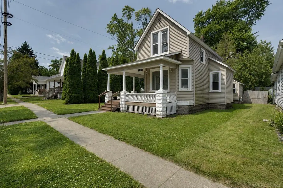 1821 11th, Port Huron, MI 48060 - #2