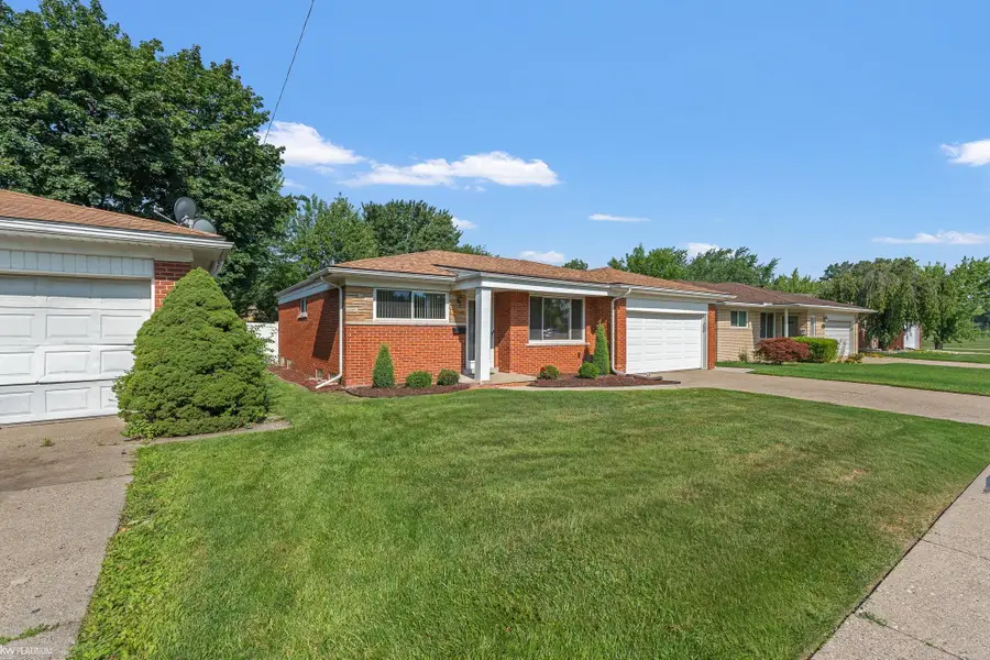 29345 Ridgefield, Warren, MI 48088 - #3