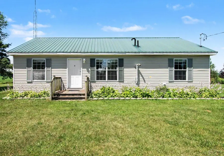 10983 N Woodbridge, Wheeler, MI 48662 - #2
