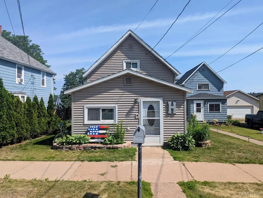 228 W Water, Negaunee, MI 49866 - #2