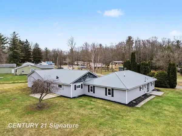 474 W Taylor, Sanford, MI 48657