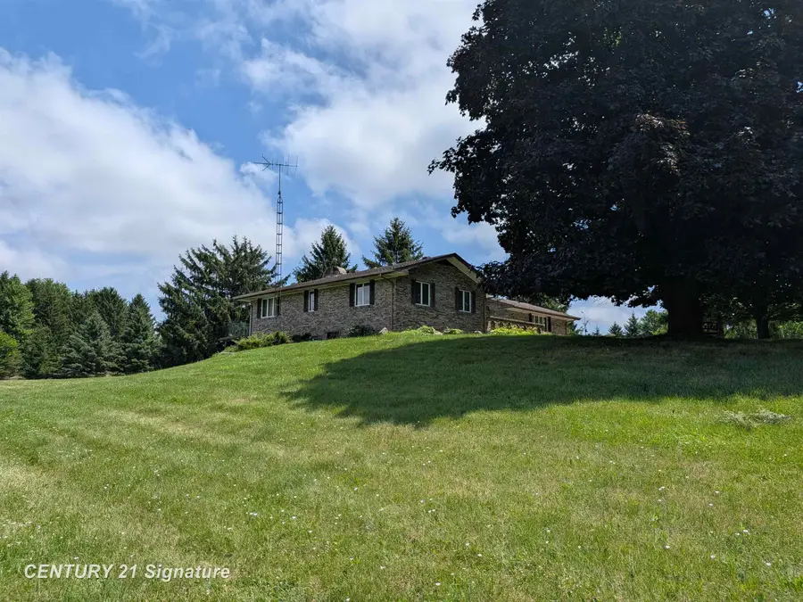 2995 Lyons, Owosso, MI 48867 - #2
