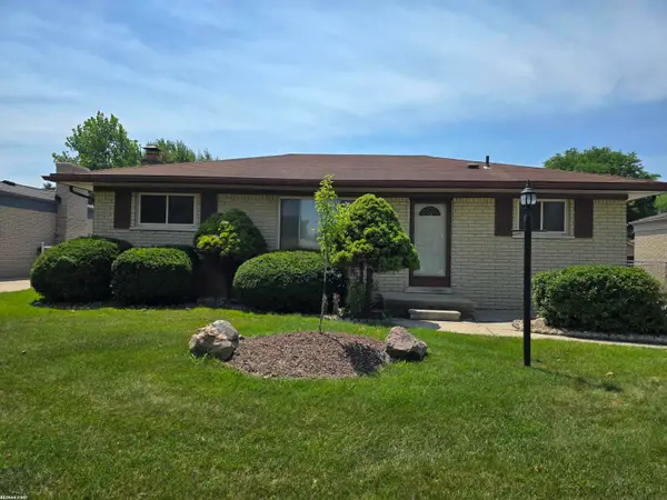 14968 Clemson, Sterling Heights, MI 48313
