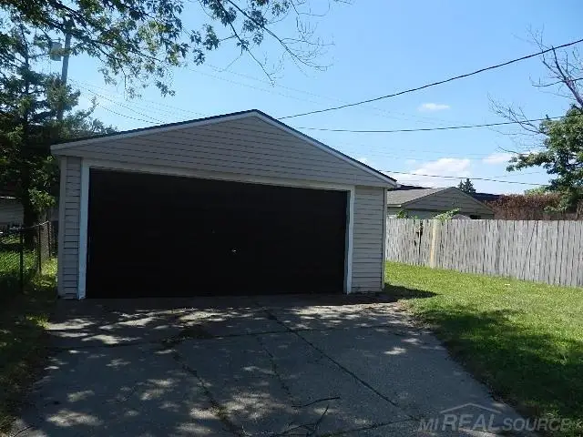 22485 Hillock, Warren, MI 48089 - #2
