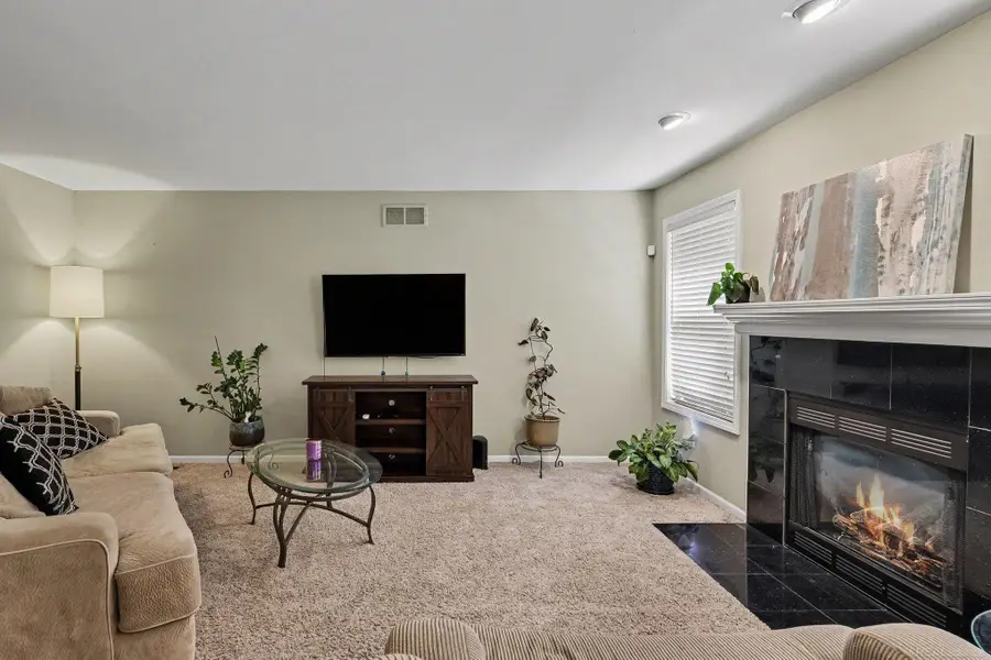 45658 Rathmore, Macomb, MI 48044 - #3