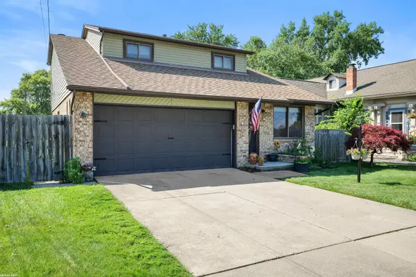 34321 Jefferson, Harrison Twp, MI 48045