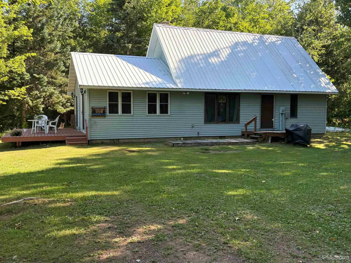 16700 Lakeshore, Ontonagon, MI 49953 - #1