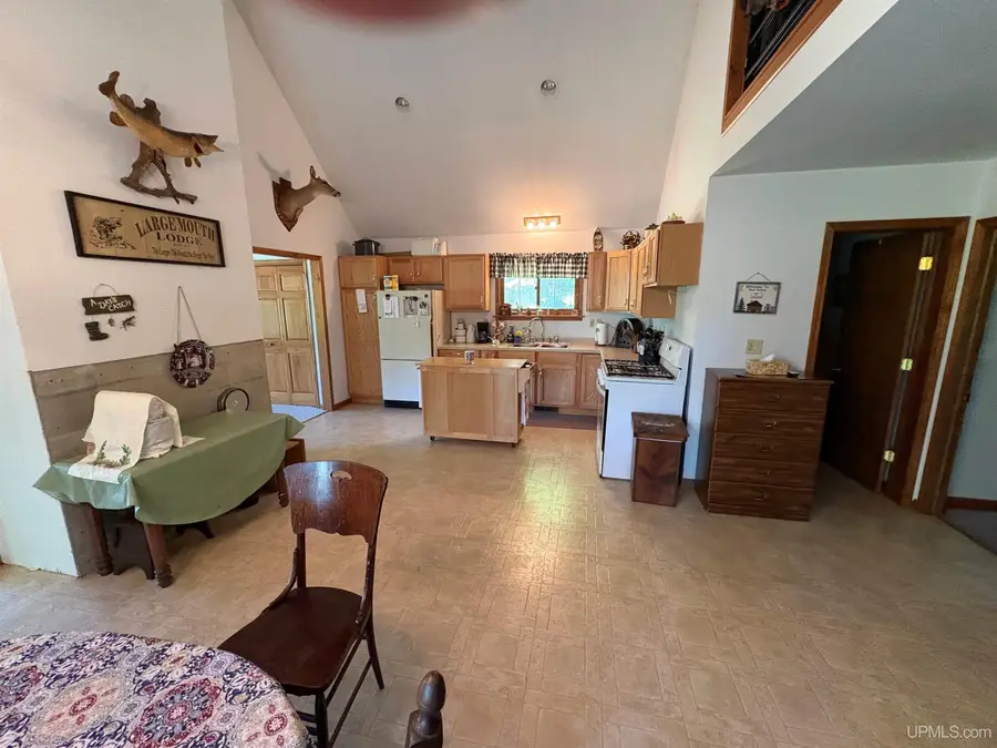 16700 Lakeshore, Ontonagon, MI 49953 - #3