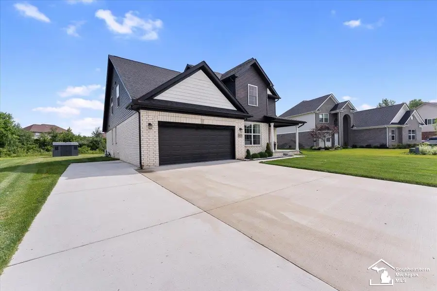 26835 Celtic, Flat Rock, MI 48134 - #2