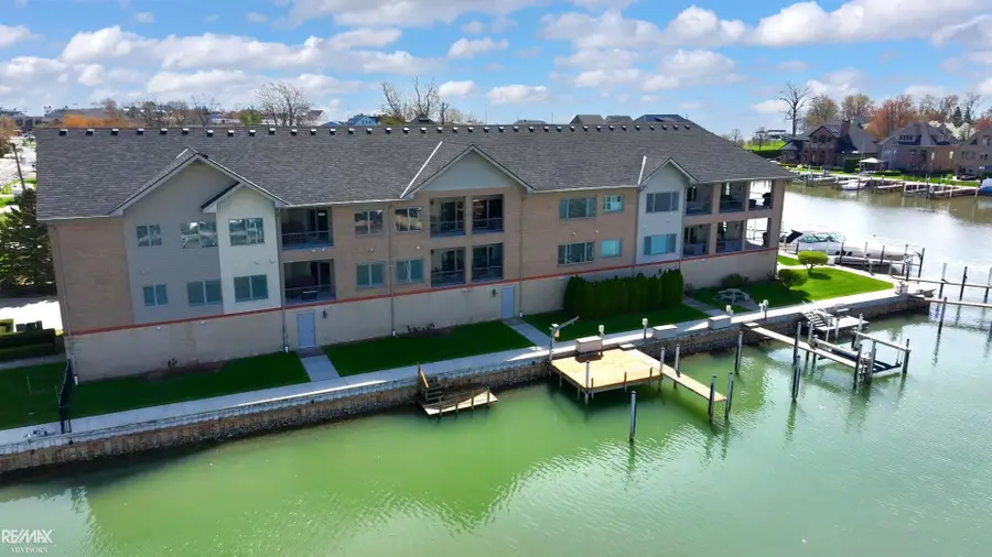 32172 N River Rd #17, Harrison Township, MI 48045 - #2