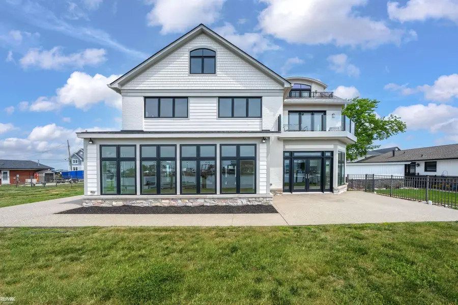 32824 N River, Harrison Township, MI 48045 - #2