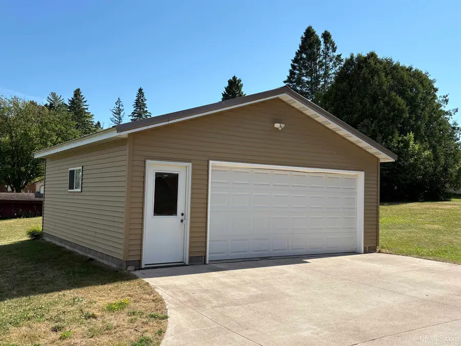 606 N 1st, Hurley, WI 54534 - #3