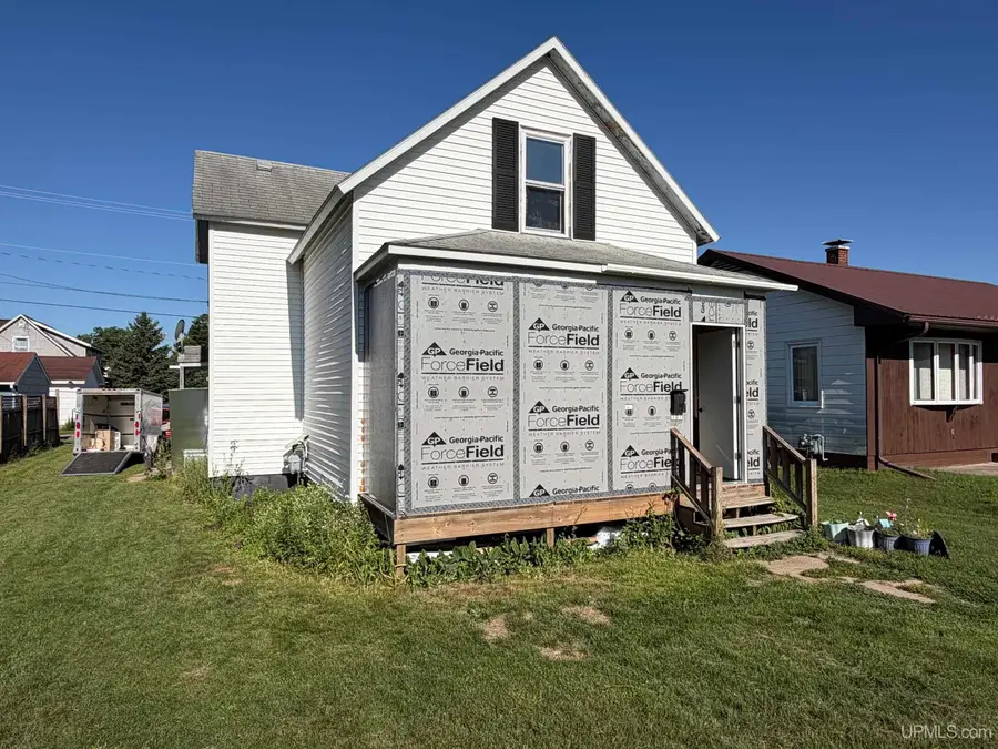 307 Iron, Norway, MI 49870 - #2