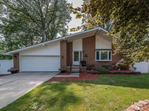 24860 Woodland, Flat Rock, MI 48134