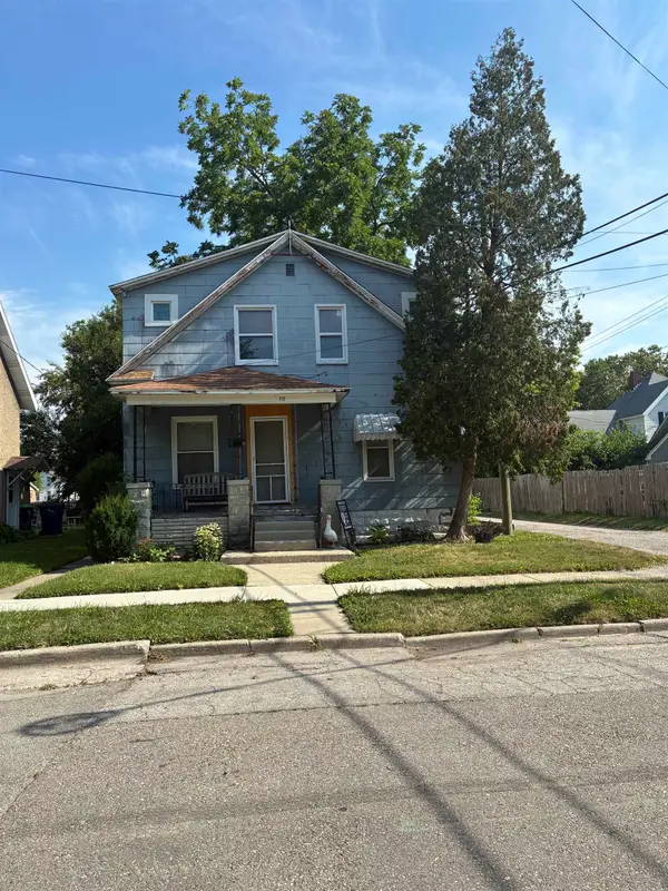 717 15th, Bay City, MI 48708