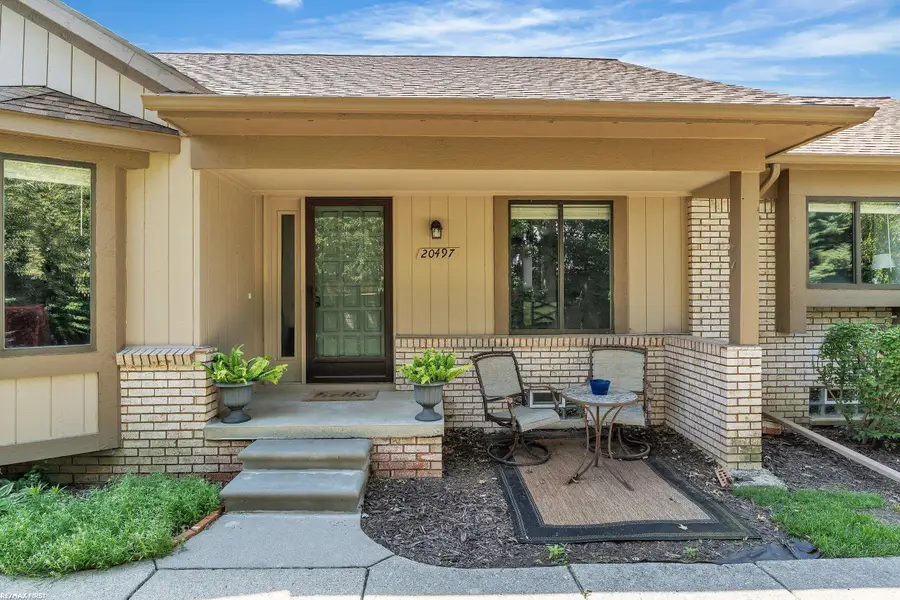 20497 Villa Grande, Clinton, MI 48038 - #3