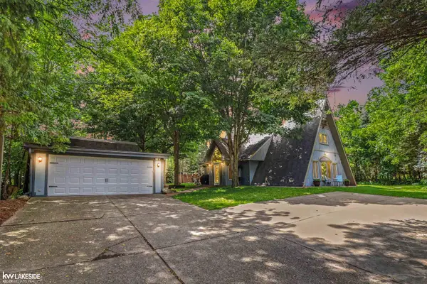 4691 Camelina, Commerce Twp, MI 48382