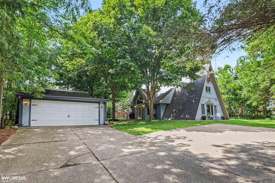 4691 Camelina, Commerce Township, MI 48382 - #2