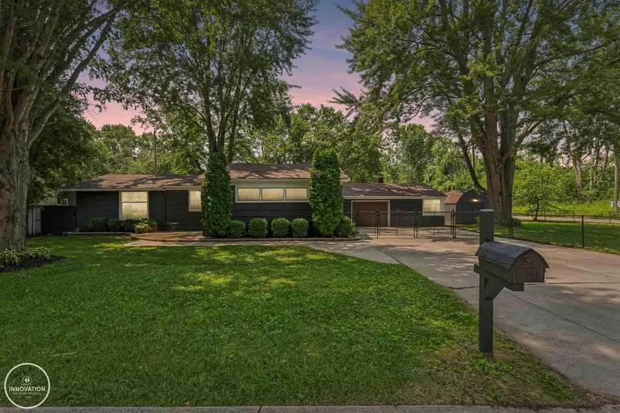 367 Sherwood, Algonac, MI 48001 - #2
