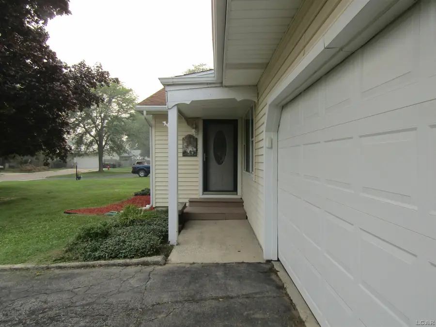 1109 Jane, Tecumseh, MI 49286 - #2