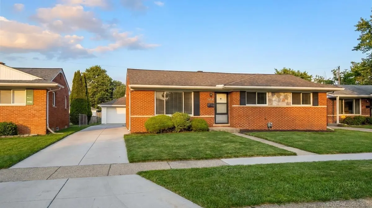 31496 Roan, Warren, MI 48093 - #1