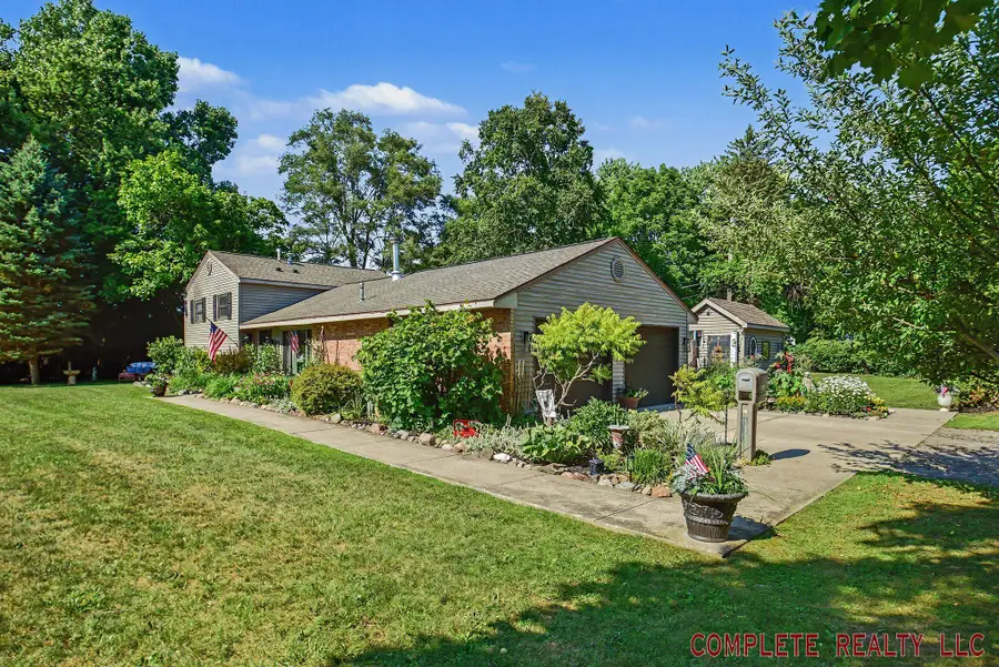 1318 N Jackson, Lapeer, MI 48446 - #2