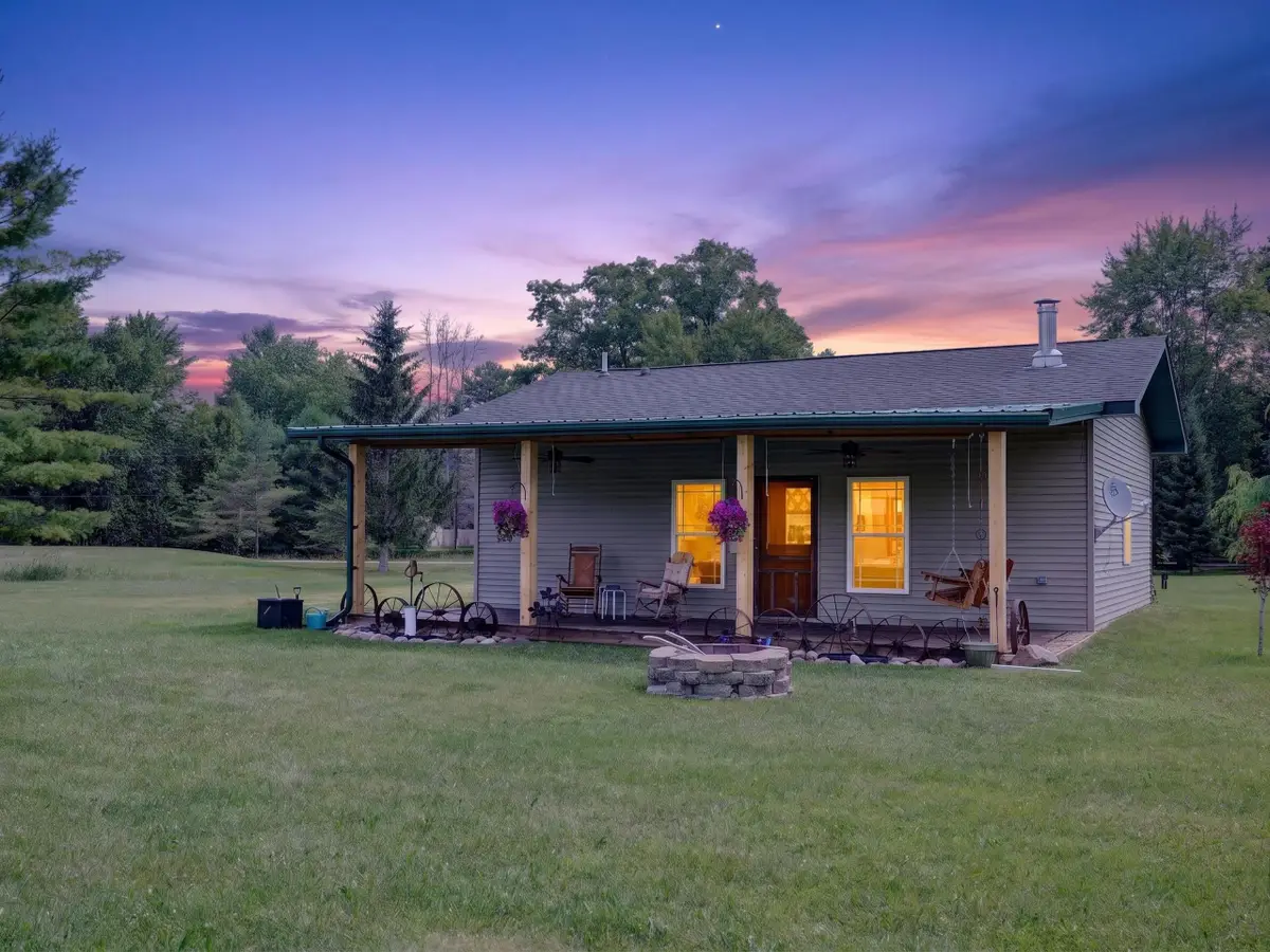 4107 Pine, Gladwin, MI 48624 - #1