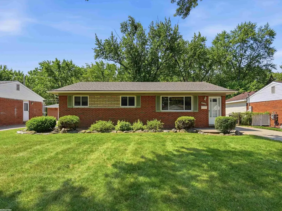 10994 Lesure, Sterling Heights, MI 48312 - #2