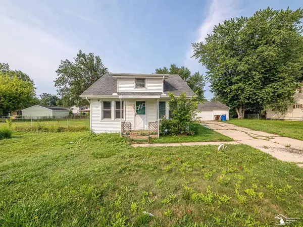 3278 Maplewood, Monroe, MI 48162
