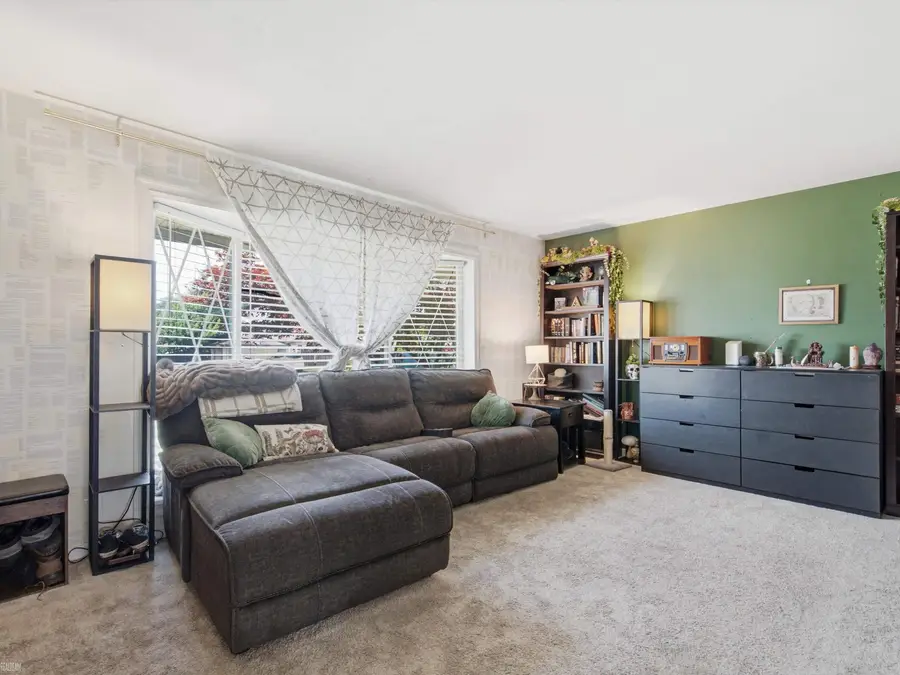 11315 Delvin, Sterling Heights, MI 48314 - #2