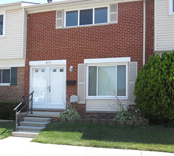 8192 Farnum, Warren, MI 48093