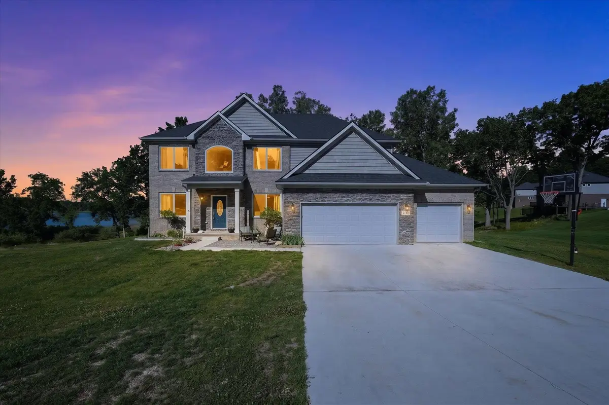 126 Parker, Ortonville, MI 48462 - #1