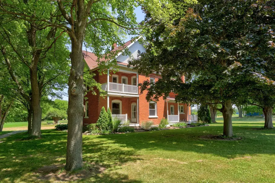 9254 W Frankenmuth, Vassar, MI 48768 - #2