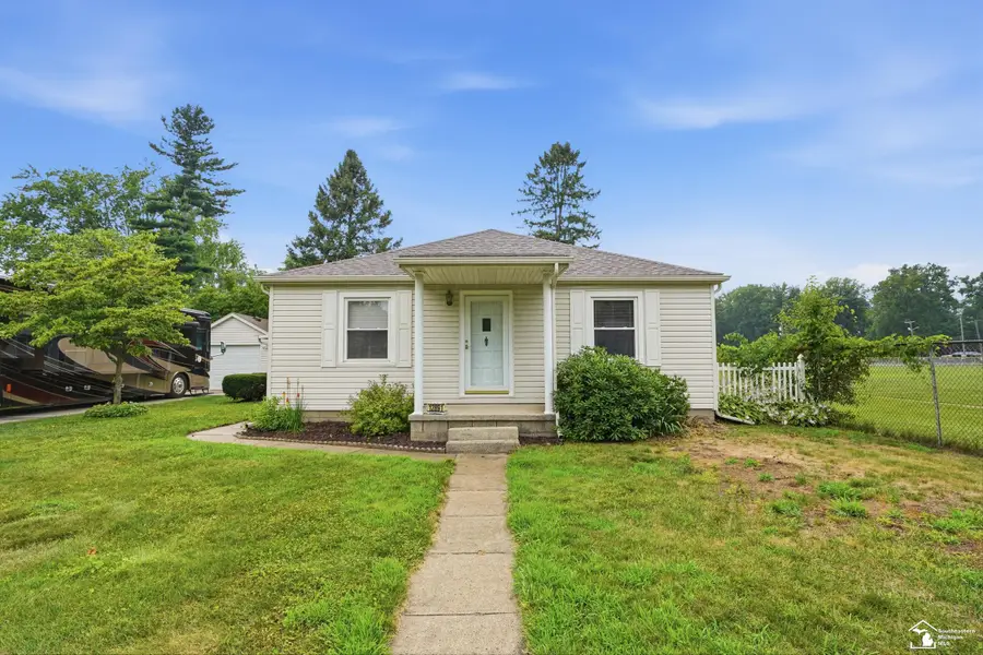 12891 Crane, Carleton, MI 48117 - #2