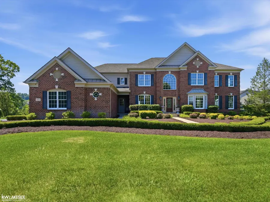 1622 Hunters Lake, Milford, MI 48380 - #2