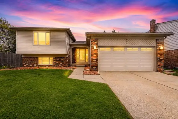 38982 Sutton Dr, Sterling Heights, MI 48310