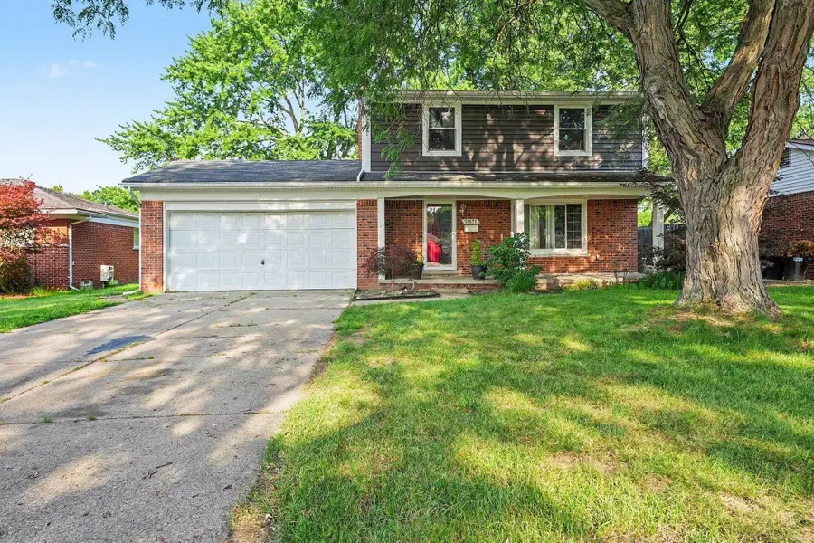 33857 Groth, Sterling Heights, MI 48312 - #2