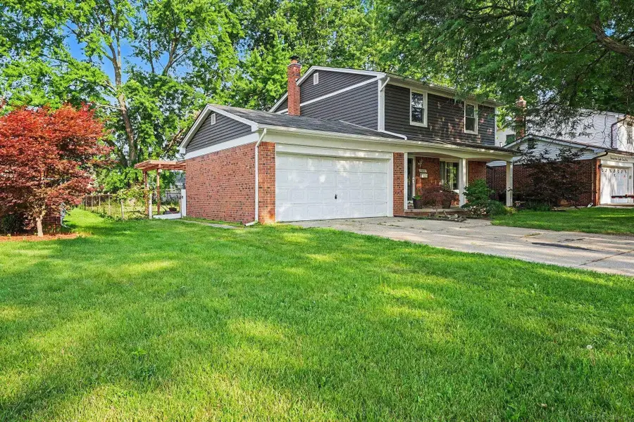 33857 Groth, Sterling Heights, MI 48312 - #3