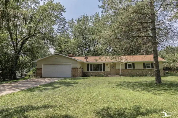 8413 Summerfield, Lambertville, MI 48144