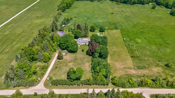 16406 18th, Garden, MI 49835