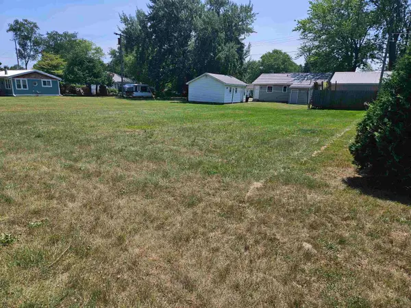 V/L Elm, Lexington, MI 48450