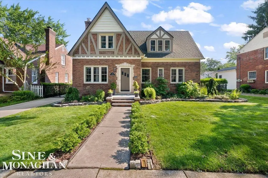 424 Touraine, Grosse Pointe Farms, MI 48236 - #2