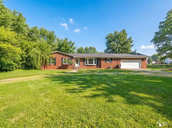 1810 Whipple, Carleton, MI 48117