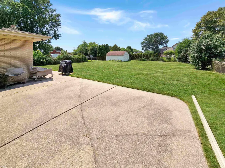 36203 La Marra, Sterling Heights, MI 48310 - #2