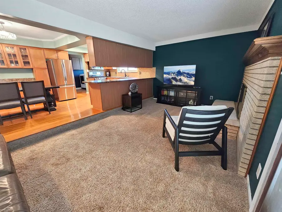 36203 La Marra, Sterling Heights, MI 48310 - #3