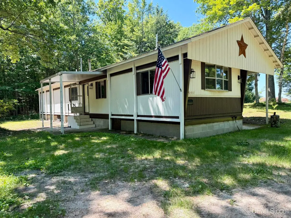 8923 00.25, Garden, MI 49835 - #1