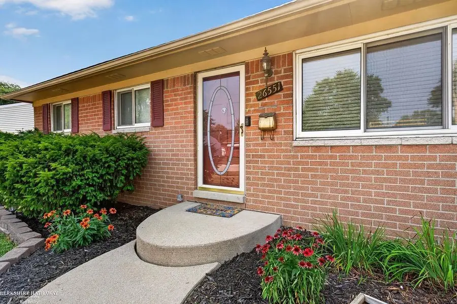 26551 Collingwood, Roseville, MI 48066 - #2