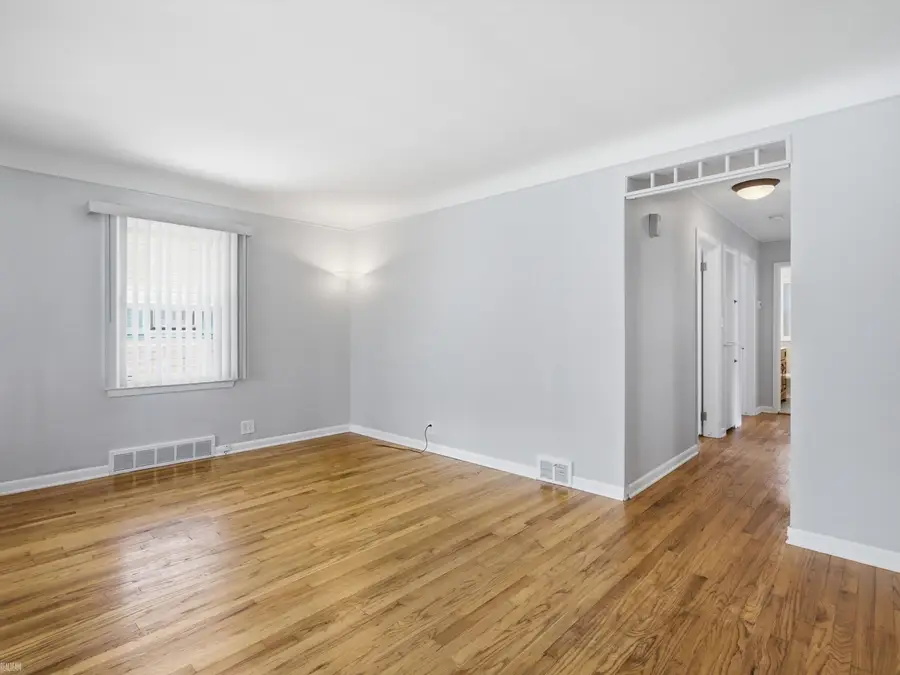 19197 Woodland, Harper Woods, MI 48225 - #3